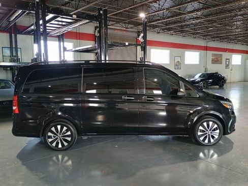 Used 2020 Mercedes-Benz Metris Passenger image 6