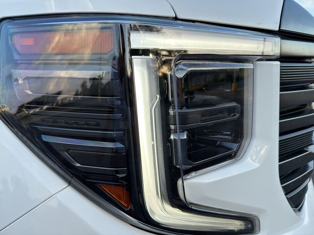 Used 2024 GMC Sierra 1500 AT4 w/ Technology Package AWD/4WD image 13