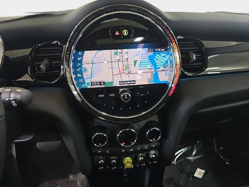 Used 2024 MINI Cooper SE image 23