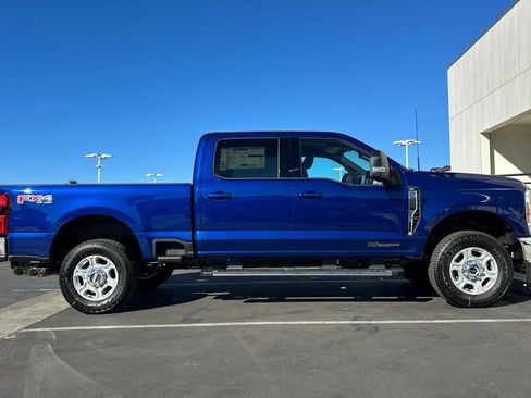 New 2026 Ford F250 XLT w/ XLT Premium Package AWD/4WD image 2