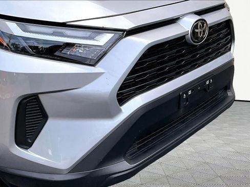 Certified 2025 Toyota RAV4 LE AWD/4WD image 30