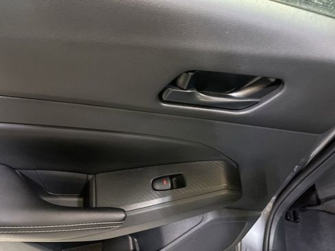Used 2024 Nissan Altima 2.5 SV FWD image 23