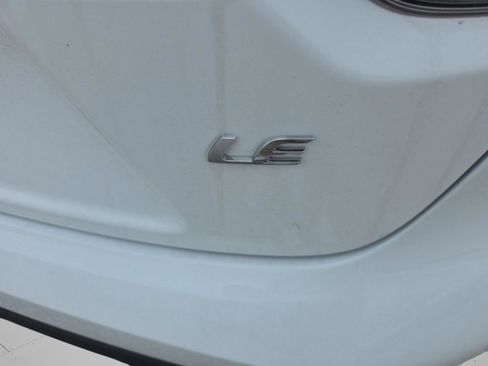 Used 2023 Toyota Corolla LE image 28