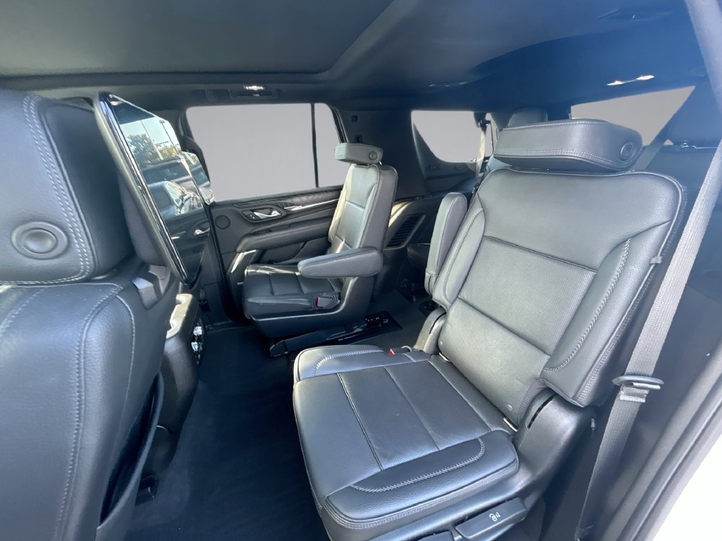 Used 2021 GMC Yukon Denali w/ Denali Ultimate Package AWD/4WD image 15