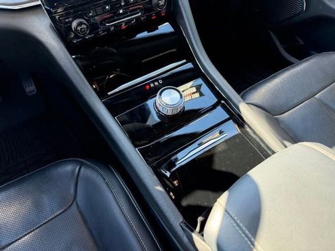 Used 2023 Jeep Grand Cherokee L Overland w/ Trailer Tow Group (B) image 17