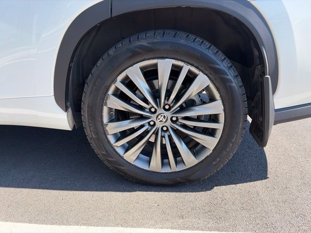 Used 2020 Toyota Highlander Platinum AWD/4WD image 6