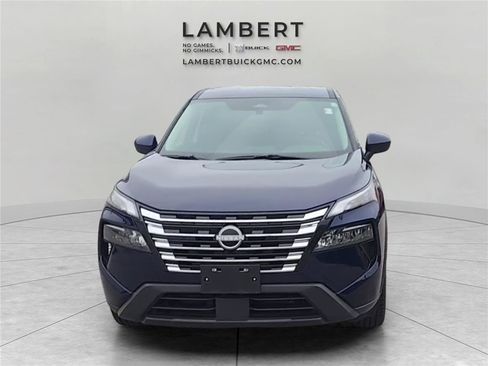 Used 2025 Nissan Rogue SV FWD image 8