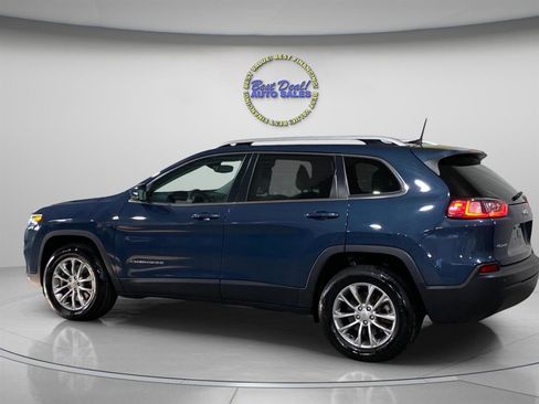 Used 2021 Jeep Cherokee Latitude Plus AWD/4WD image 3