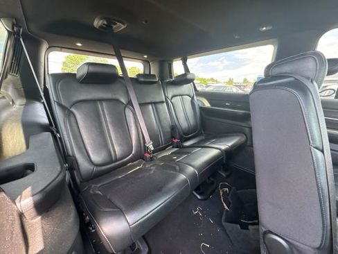 Used 2023 Jeep Wagoneer L Series II AWD/4WD image 26