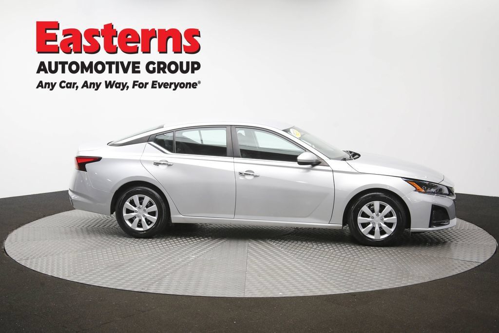 Used 2023 Nissan Altima 2.5 S FWD image 44