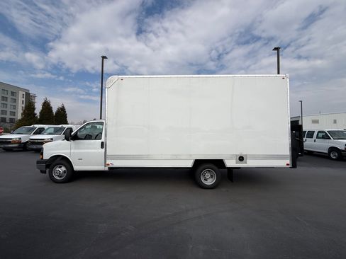 New 2025 Chevrolet Express 3500 w/ Power Convenience Package image 6