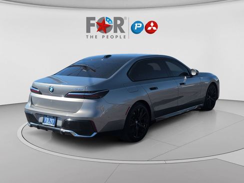 Used 2023 BMW 740i RWD image 6