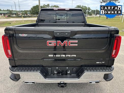 Used 2022 GMC Sierra 1500 SLT w/ SLT Premium Plus Package AWD/4WD image 5