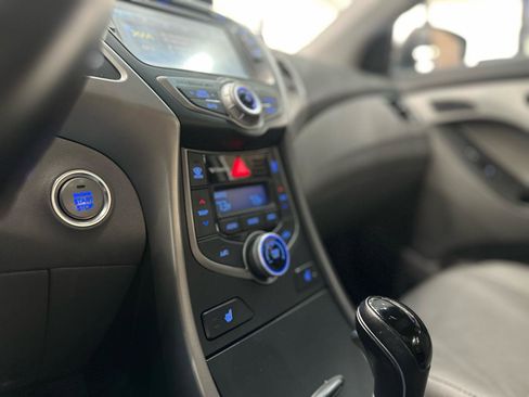 Used 2016 Hyundai Elantra Limited w/ Option Group 04 image 27