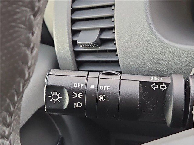 Used 2016 Nissan Frontier SV w/ SV Value Truck Package RWD image 23