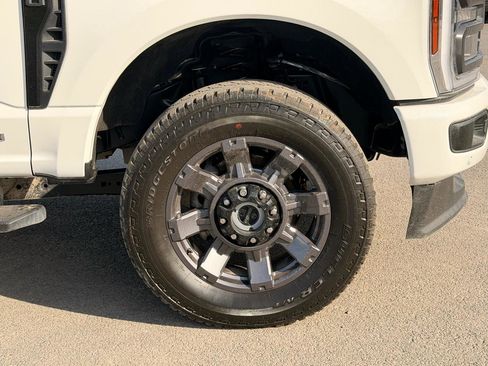 Used 2024 Ford F250 Lariat w/ Lariat Ultimate Package image 34