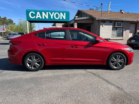 Used 2018 Hyundai Elantra Value Edition image 3