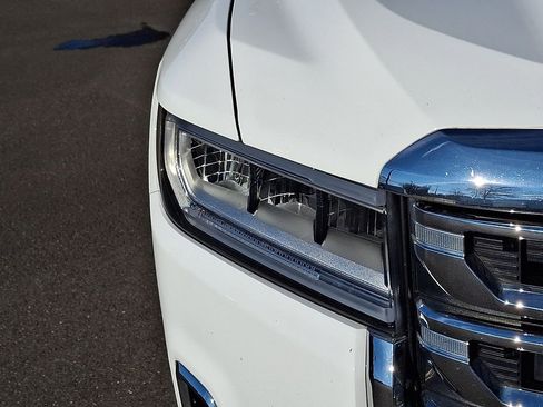 Used 2021 GMC Acadia SLT image 9