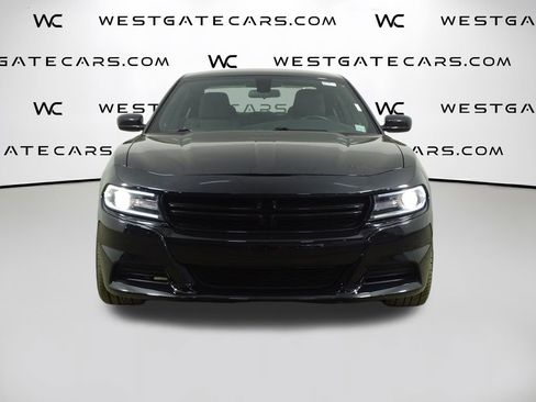 Used 2019 Dodge Charger SXT image 4
