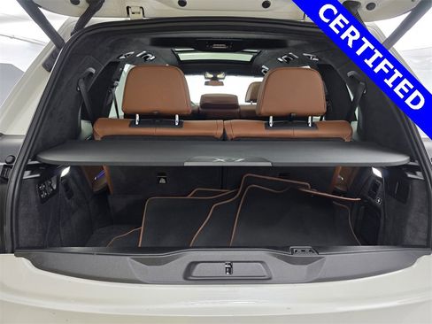 Used 2024 BMW X7 M60i w/ Executive Package image 17
