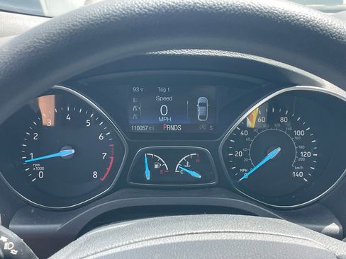 Used 2018 Ford Escape SE w/ SE Sync 3 Package AWD/4WD image 11
