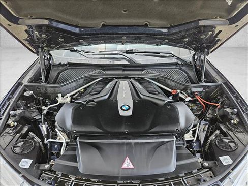 Used 2018 BMW X5 xDrive50i AWD/4WD image 25