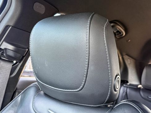 Used 2020 Cadillac XT4 Premium Luxury image 52