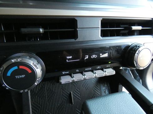 Used 2025 Toyota Tacoma SR5 image 60