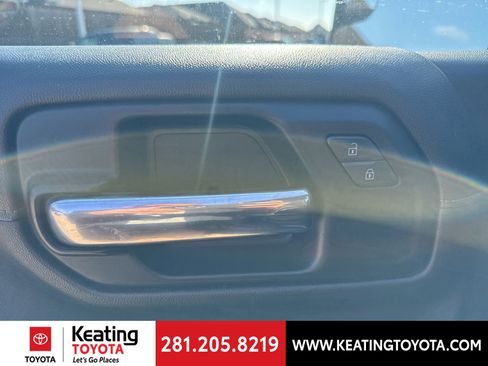 Used 2020 Chevrolet Silverado 1500 LT w/ Texas Edition RWD image 13