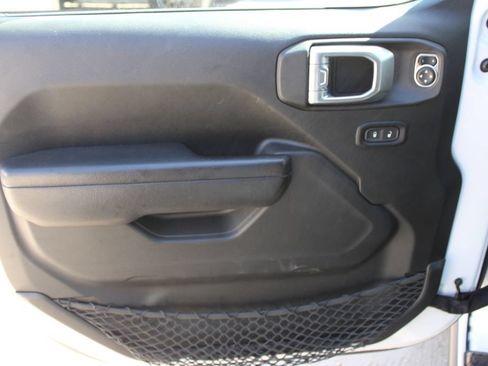 Used 2023 Jeep Wrangler Sport AWD/4WD image 28