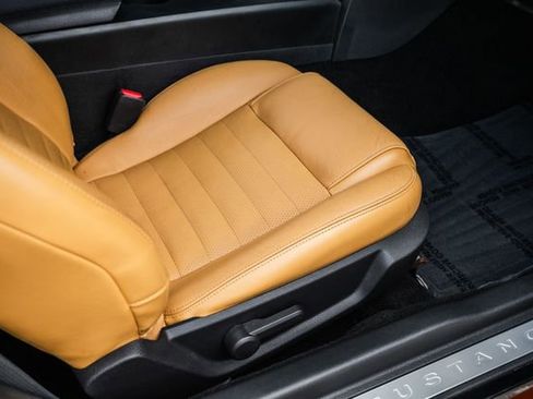 Used 2007 Ford Mustang GT Premium RWD image 76