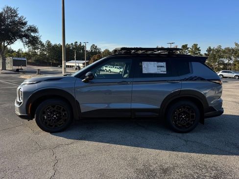 New 2026 Mitsubishi Outlander AWD image 4