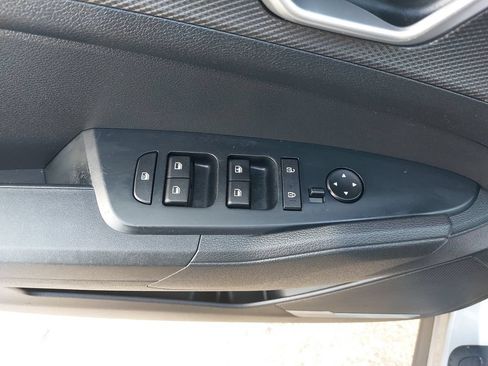 Used 2023 Kia Sportage LX FWD image 24