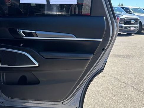Used 2022 Kia Telluride S AWD/4WD image 12