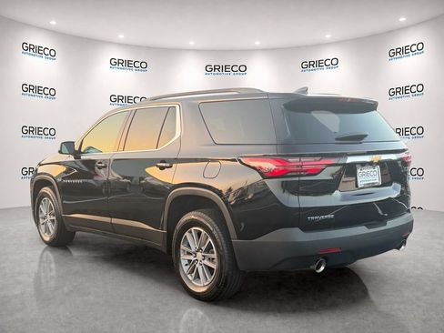 Used 2023 Chevrolet Traverse LT w/ LPO, Cargo Package FWD image 5