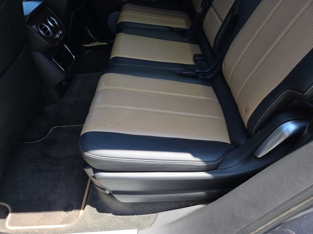 Used 2018 Bentley Bentayga Activity AWD/4WD image 31