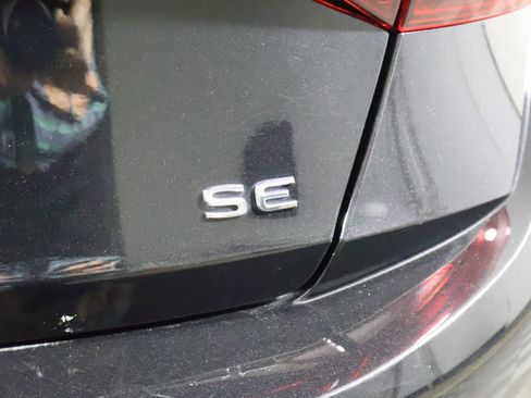 Used 2024 Volkswagen Jetta SE image 14