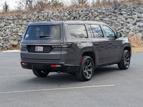 New 2026 Jeep Grand Wagoneer Limited AWD/4WD image 5