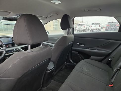 Used 2022 Hyundai Elantra SEL w/ Convenience Package image 25