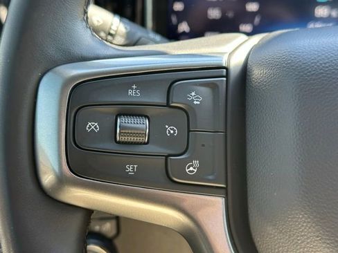 Used 2024 Chevrolet Silverado 1500 LT image 17