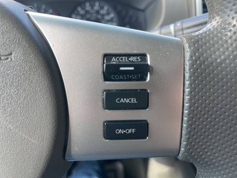 Used 2015 Nissan Frontier SV AWD/4WD image 24