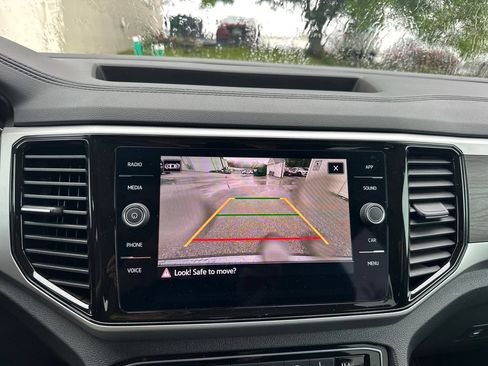 Used 2023 Volkswagen Atlas SE w/ Panoramic Sunroof Package AWD/4WD image 43