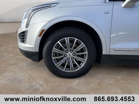 Used 2017 Cadillac XT5 Luxury w/ Driver Awareness Package image 9