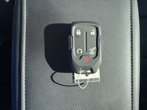 Certified 2023 GMC Acadia Denali w/ Black Diamond Edition image 31