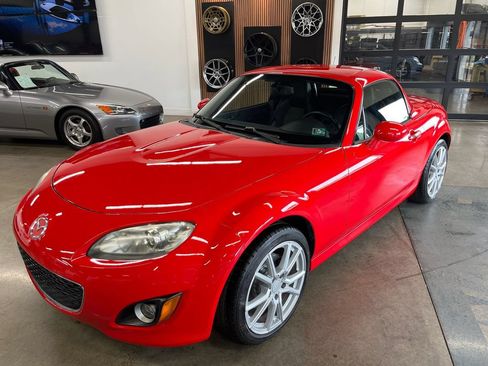Used 2011 MAZDA MX-5 Miata Grand Touring w/ Premium Pkg RWD image 7