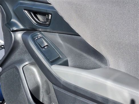 Used 2024 Subaru Crosstrek 2.0i Premium image 21