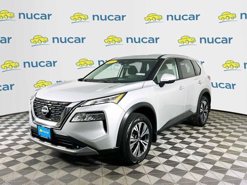 Used 2022 Nissan Rogue SV image 3
