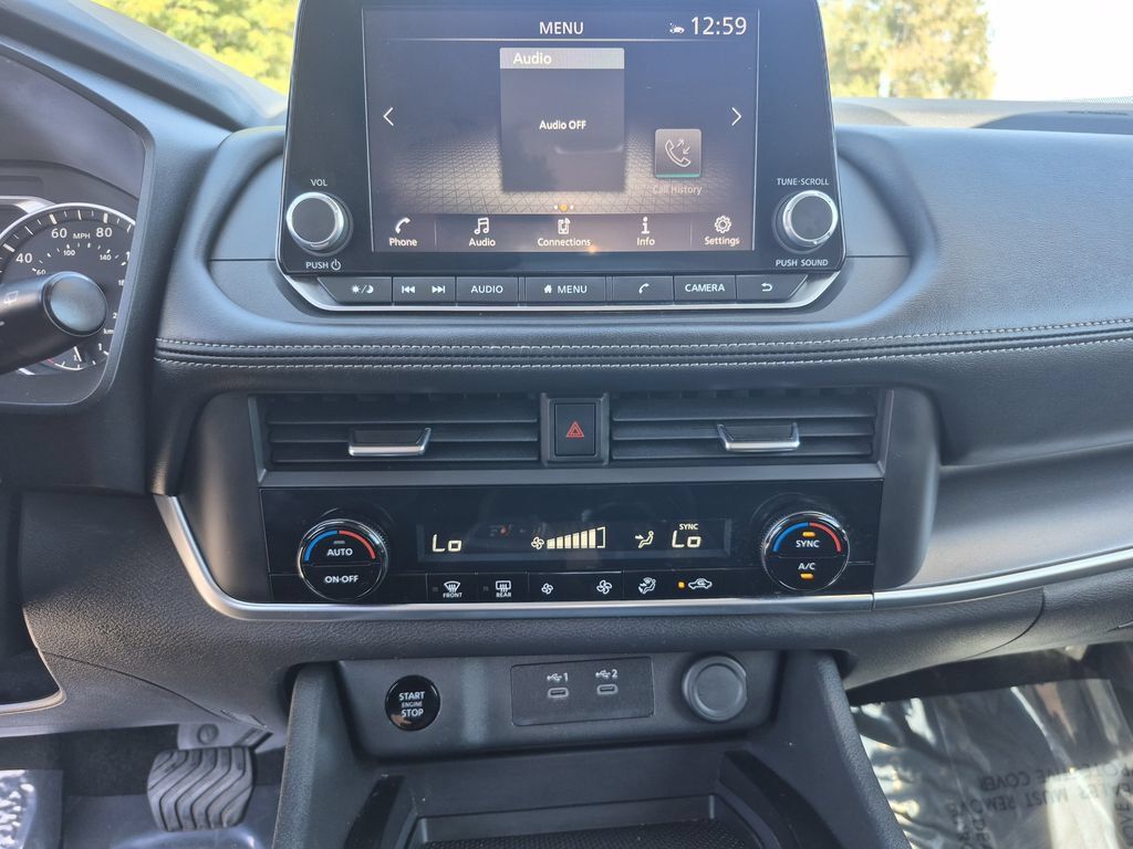Used 2024 Nissan Rogue SV AWD/4WD image 11