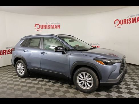 Used 2026 Toyota Corolla Cross LE w/ Moonroof Package AWD/4WD image 9