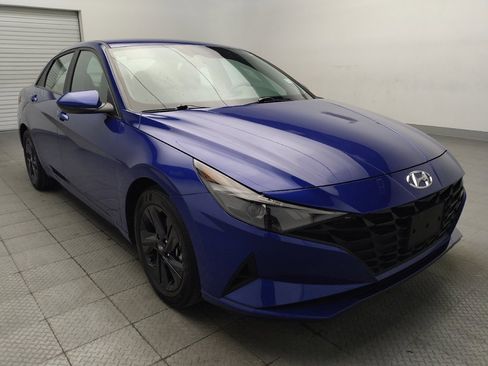 Used 2021 Hyundai Elantra SEL FWD image 13